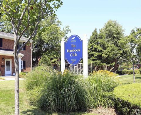 9692 Winton Rd, Cincinnati, OH 45231 photo 1