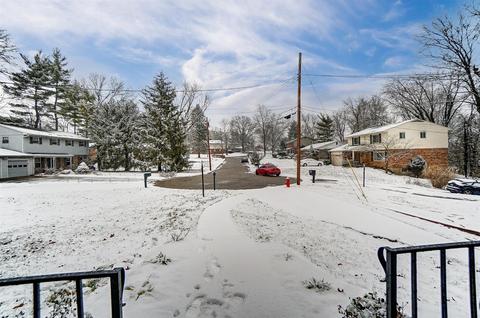 577 Blossomhill Ln, Cincinnati, OH 45224 photo 7