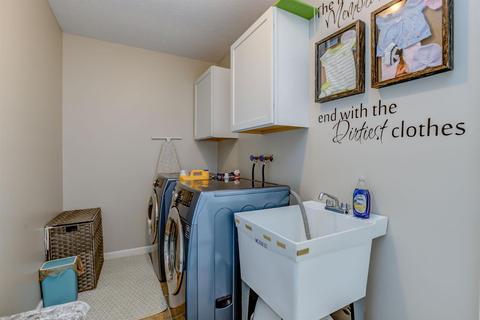 3323 Harris Rd, Hamilton, OH 45013 photo 21