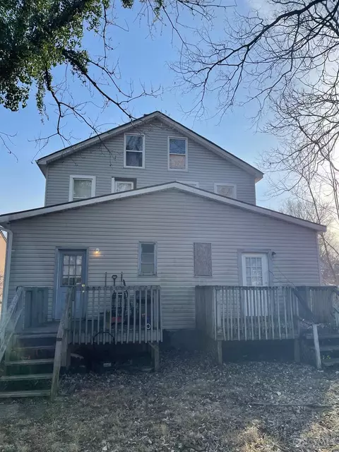 3129 Hackberry St, Cincinnati, OH 45207 photo 2