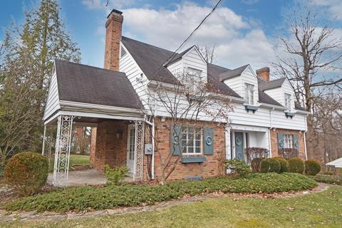 3127 Geyer Woods Ln, Cincinnati, OH 45211 photo 3