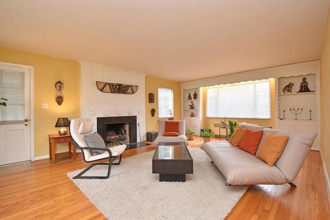 3127 Geyer Woods Ln, Cincinnati, OH 45211 photo 6