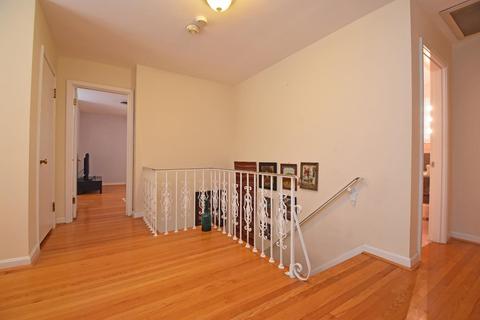 3127 Geyer Woods Ln, Cincinnati, OH 45211 photo 17