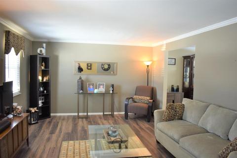 3264 Linsan Dr, Cincinnati, OH 45239 photo 6