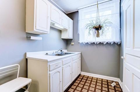 1216 Carson Ave, Cincinnati, OH 45205 photo 2