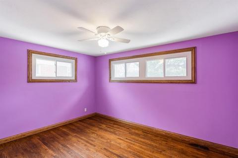 49 Hadley Rd, Greenhills, OH 45218 photo 15