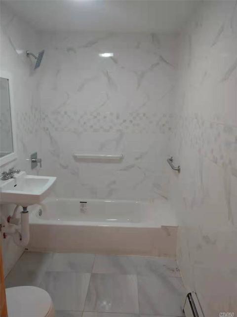 2952 Hackberry St, Cincinnati, OH 45206 photo 4