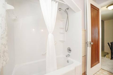 3142 Pershing Ct, Cincinnati, OH 45211 photo 18