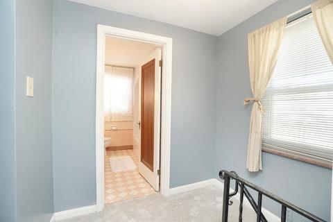 3142 Pershing Ct, Cincinnati, OH 45211 photo 16