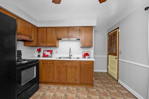 2480 Westpoint Dr, Cincinnati, OH 45231 photo 9