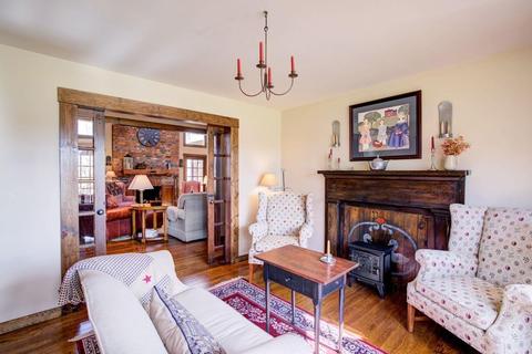 8580 Eagleswalk Ln, Cincinnati, OH 45255 photo 5