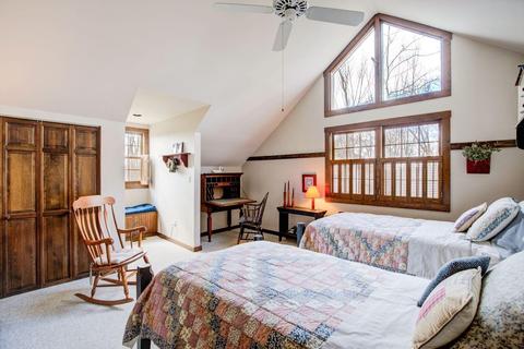 8580 Eagleswalk Ln, Cincinnati, OH 45255 photo 16