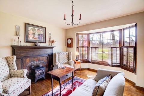 8580 Eagleswalk Ln, Cincinnati, OH 45255 photo 4