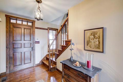8580 Eagleswalk Ln, Cincinnati, OH 45255 photo 3