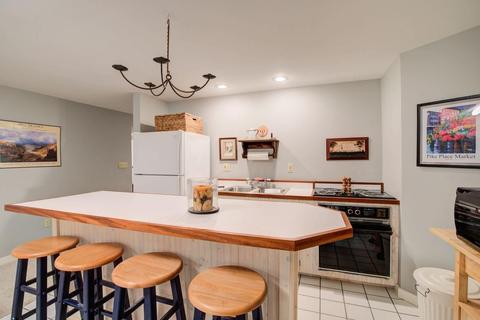 8580 Eagleswalk Ln, Cincinnati, OH 45255 photo 24
