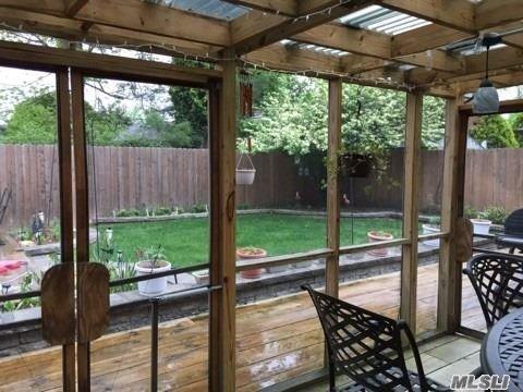 8060 Ashley View Dr, Cincinnati, OH 45227 photo 5