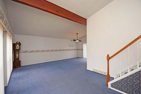 1300 Carson Ave, Cincinnati, OH 45205 photo 3