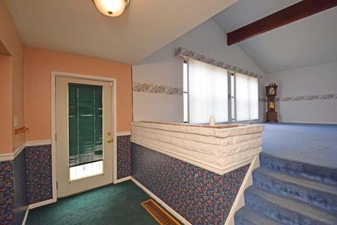 1300 Carson Ave, Cincinnati, OH 45205 photo 2