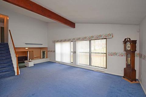 1300 Carson Ave, Cincinnati, OH 45205 photo 4
