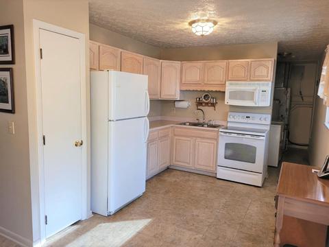 3959 Wilma Ct, Cincinnati, OH 45245 photo 4