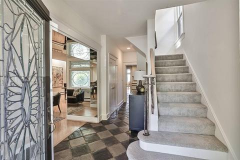 1041 Celestial St, Cincinnati, OH 45202 photo 5