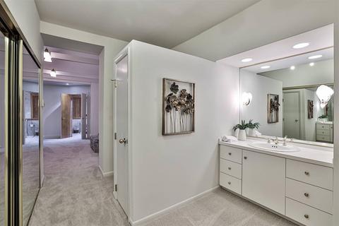 1041 Celestial St, Cincinnati, OH 45202 photo 17