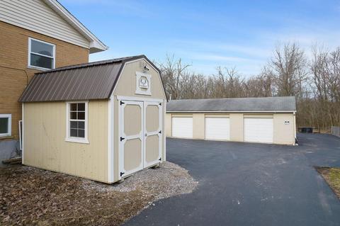 4269 Terrace Dr, Cincinnati, OH 45245 photo 5