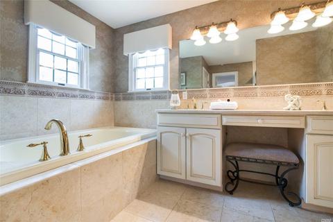2430 Crest Rd, Cincinnati, OH 45231 photo 24
