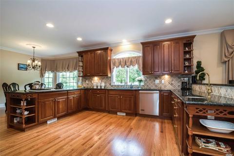 2430 Crest Rd, Cincinnati, OH 45231 photo 15