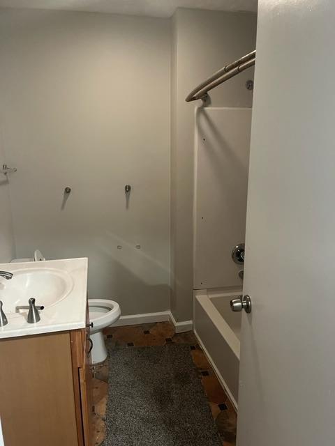 1202 Bellune Dr, Cincinnati, OH 45231 photo 9