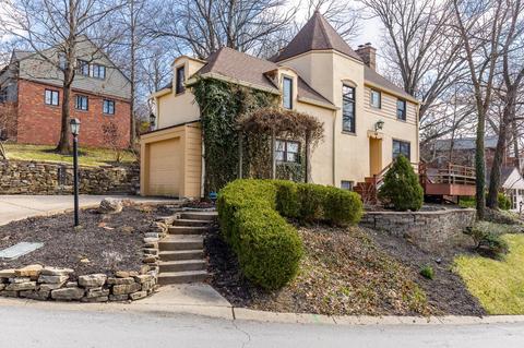818 Dunore Rd, Cincinnati, OH 45220 photo 4