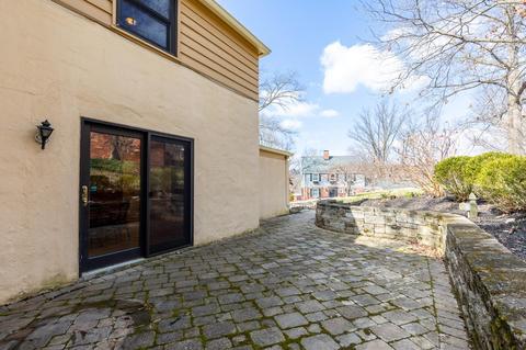 818 Dunore Rd, Cincinnati, OH 45220 photo 16