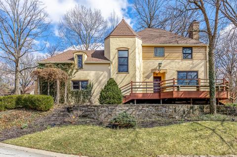 818 Dunore Rd, Cincinnati, OH 45220 photo 2