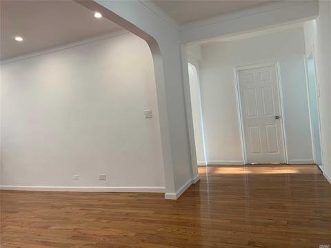 8626 Zenith Ct, Cincinnati, OH 45231 photo 3
