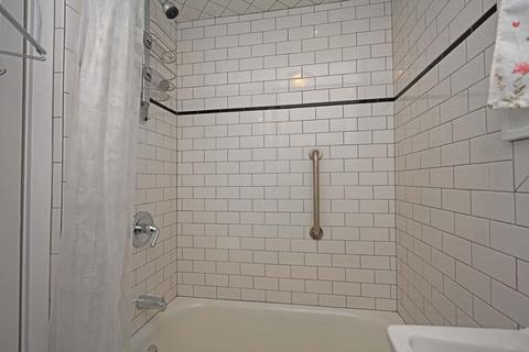 739 Avon Fields Ln, Cincinnati, OH 45229 photo 24