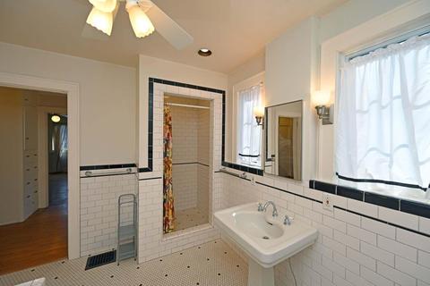 739 Avon Fields Ln, Cincinnati, OH 45229 photo 30