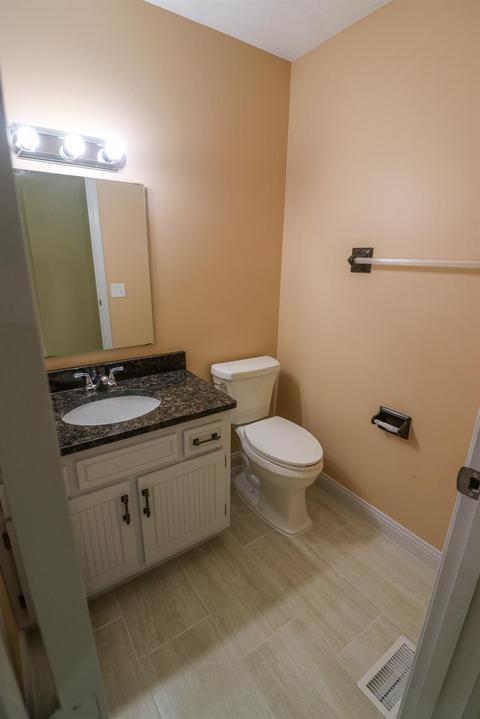 704 Shultz Dr, Hamilton, OH 45013 photo 20