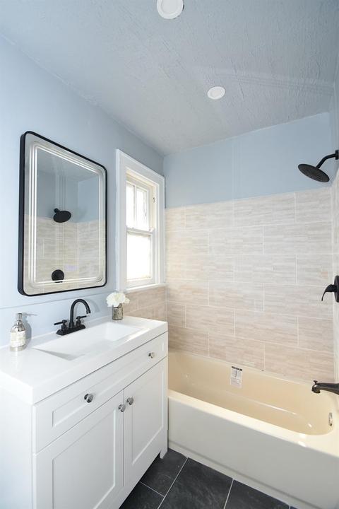 23 Thill St, Cincinnati, OH 45219 photo 16