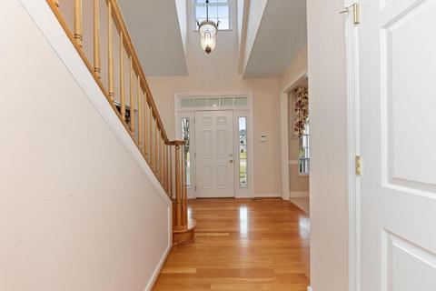 4140 James Dr, Cincinnati, OH 45245 photo 7