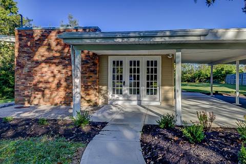 7694 View Place Dr, Cincinnati, OH 45224 photo 3