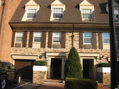 7694 View Place Dr, Cincinnati, OH 45224 photo 1
