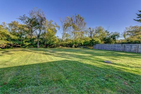 7694 View Place Dr, Cincinnati, OH 45224 photo 12