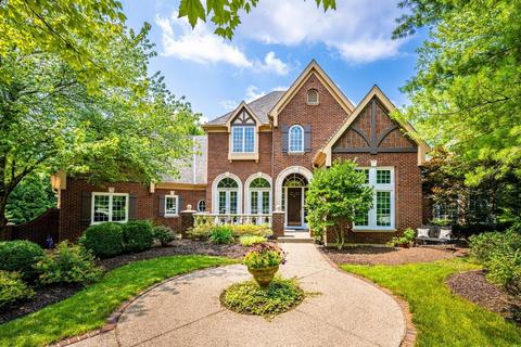 7854 Bicentennial Pl, Montgomery, OH 45249 photo 3