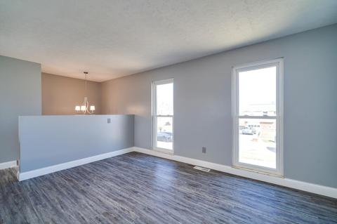 967 Holderness Ln, Forest Park, OH 45240 photo 8