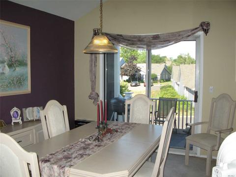 427 Bourbon St, Blanchester, OH 45107 photo 3
