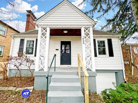 1433 Ambrose Ave, Cincinnati, OH 45224 photo 1