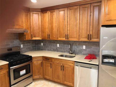 101 Junedale Dr, Greenhills, OH 45218 photo 2