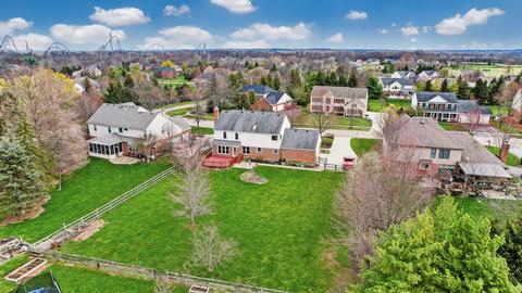 7275 Windsor Park Dr, Maineville, OH 45039 photo 4