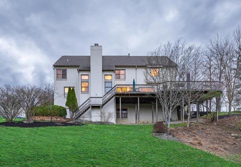 587 Ridgestone Dr, Cincinnati, OH 45255 photo 4