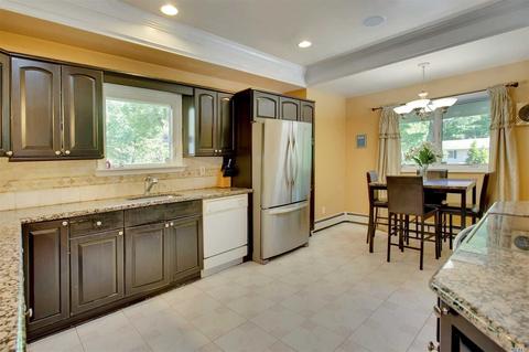 5402 Cherrybend Dr, Cincinnati, OH 45247 photo 8